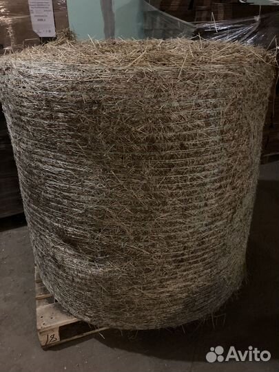 Сено, солома в мешках