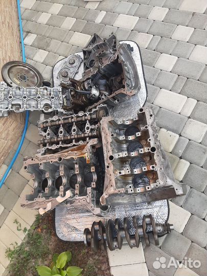 Запчасти для мерседеса 212-е