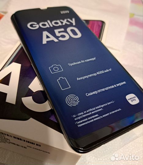 Samsung Galaxy A50, 4/64 ГБ