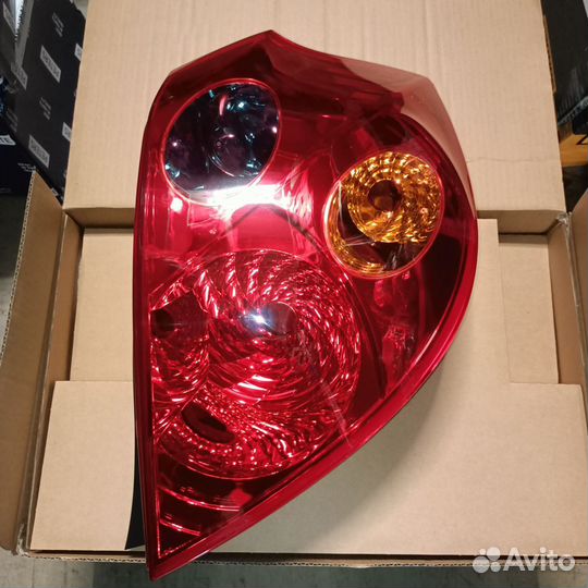 Фонарь задний правый kia ceed хэтчбек