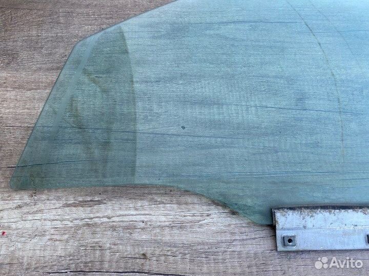 Стекло двери переднее левое Opel Corsa-C Z12XE