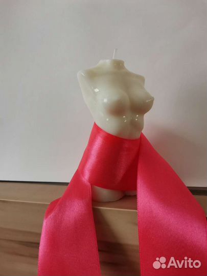 Свеча в форме тела