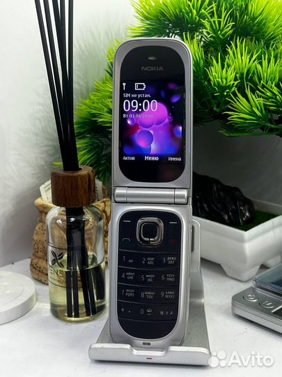 Nokia 7020