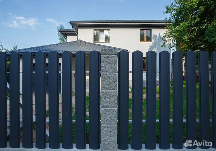 Забор из евроштакетника,ворота быстро