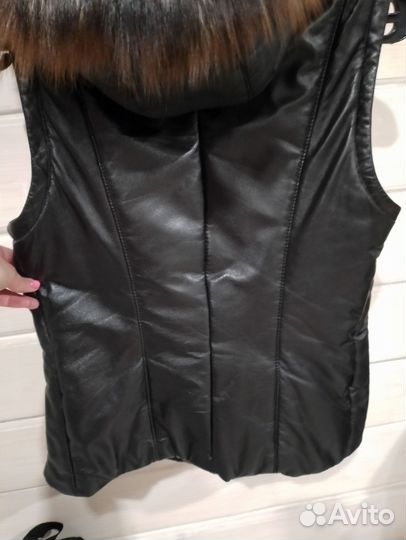 Жилет натуральная кожа, мех лиса