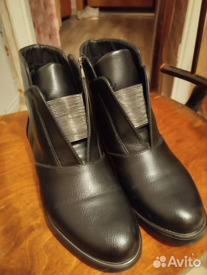 Ботинки женские