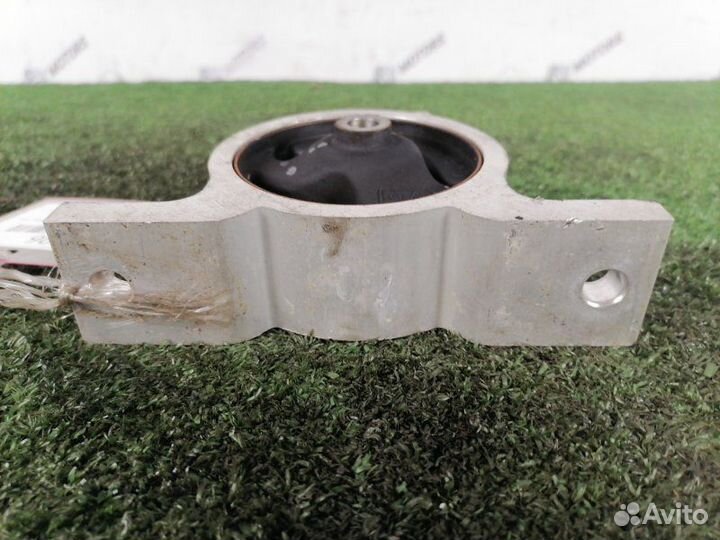 Подушка двигателя передняя Nissan Bluebird Sylphy