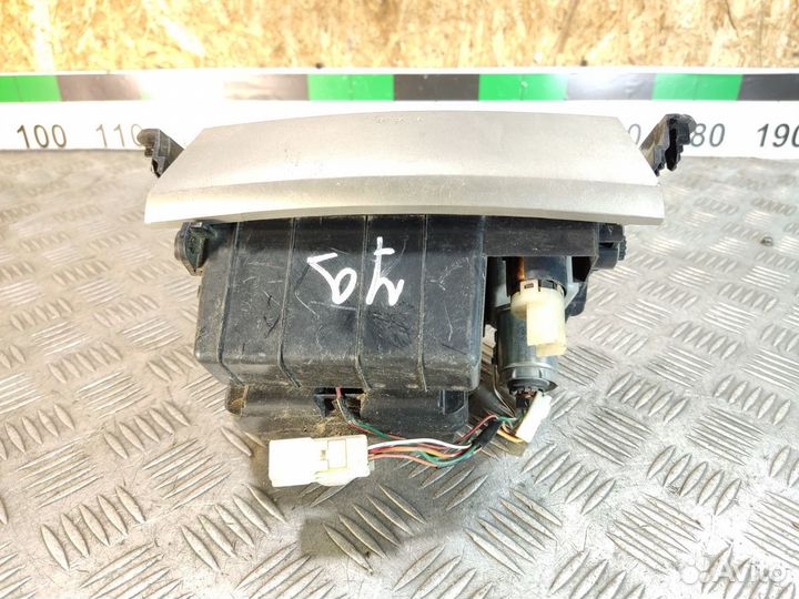 Пепельница передняя Toyota Camry v40