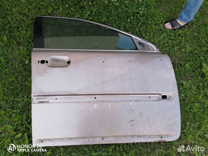 Передняя правая дверь на вольво хс90