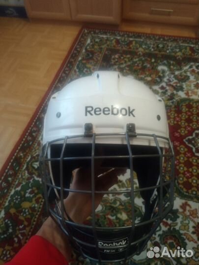 Шлем хоккейный reebok