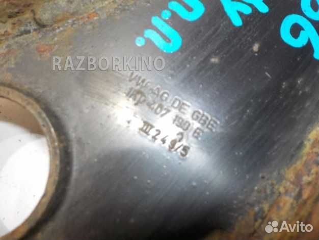 Рычаг передний правый