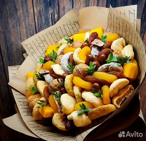 Букет из сухофруктов