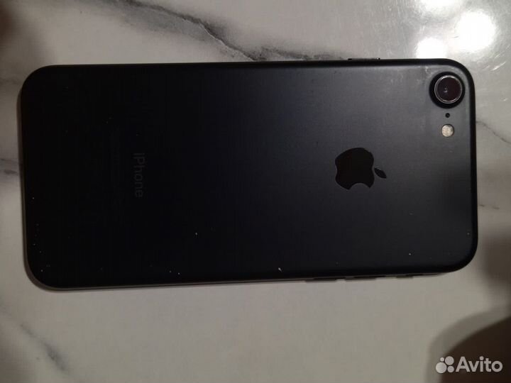 iPhone 7, 32 ГБ
