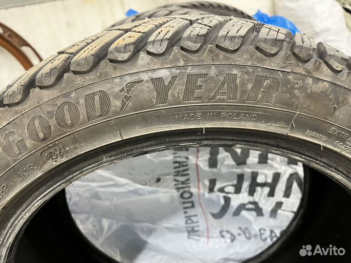 Goodyear Ultra Grip Ice Arctic 2 235/45 R17