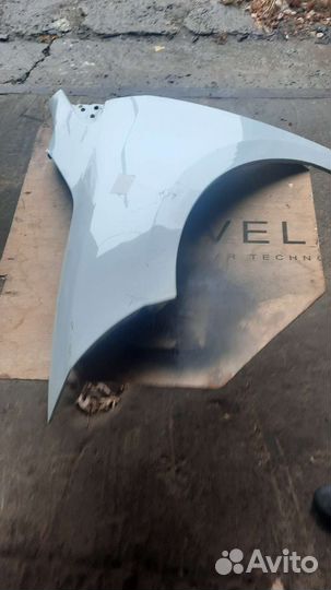 Переднее левое крыло на renault megane 3