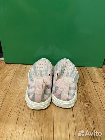 Кроссовки детские на девочку 26 размер