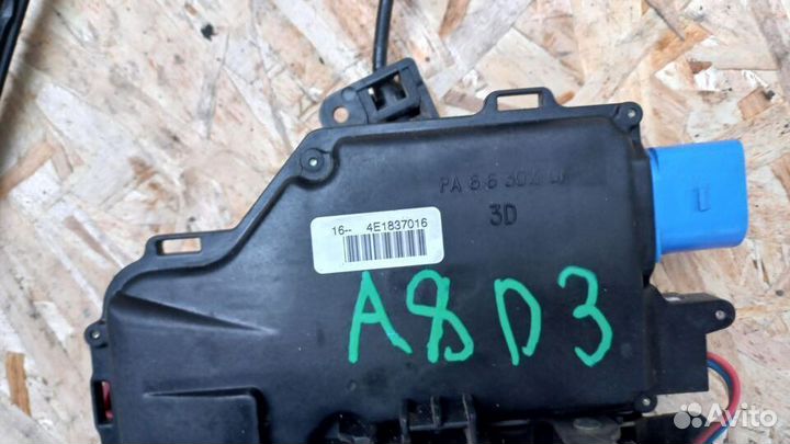 Замок двери audi a8 d3