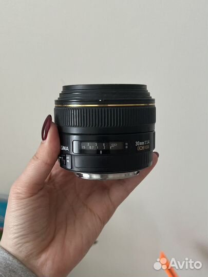 Объектив Sigma 30mm f/1.4 DC HSM