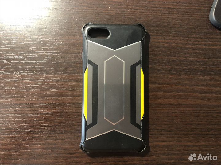 Чехлы iPhone 8/SE2