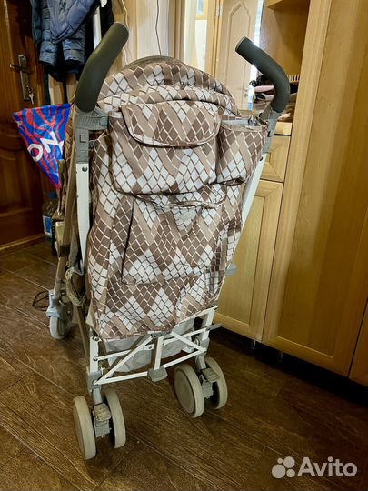 Прогулочная коляска