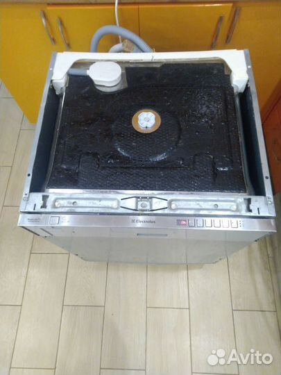 Посудомоечная машина Electrolux 60 см