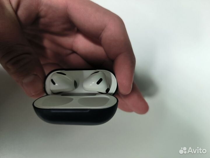 Беспроводные наушники apple airpods 3