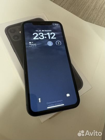 iPhone 11, 64 ГБ