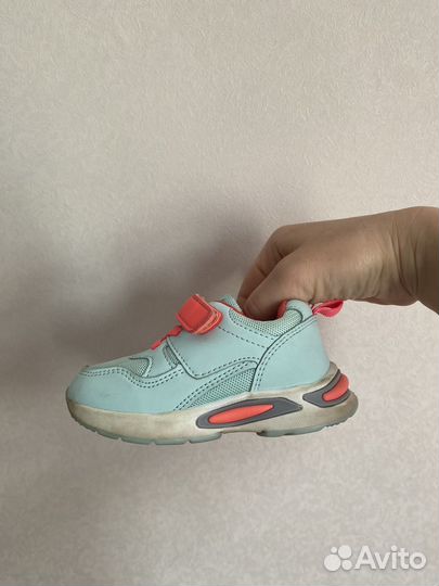 Кроссовки, кеды для девочки бирюзовые Jomoto, р22