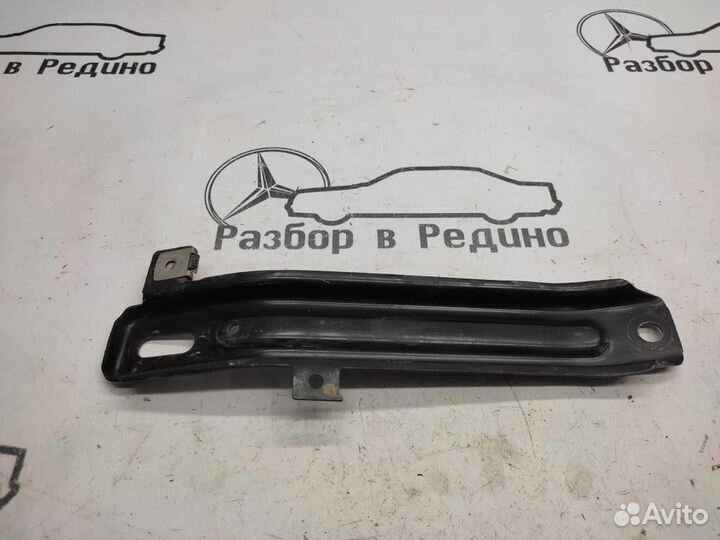 Кронштейн w222 S-class 656.929