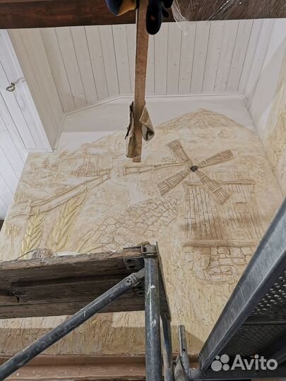 Роспись стен и барельеф