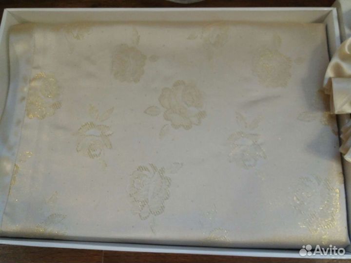 Скатерть с салфетками Новый набор