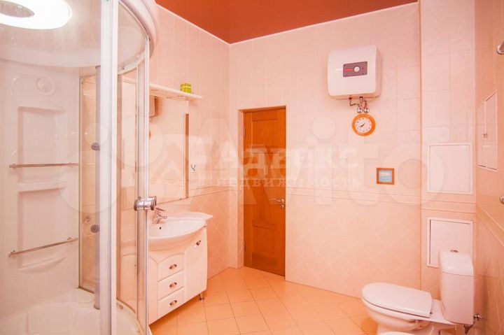 2-к. квартира, 121,1 м², 1/10 эт.