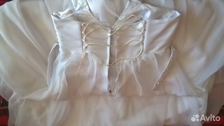 Продам свадебные платья