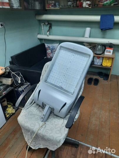 Фонарь прожектор светодиодный