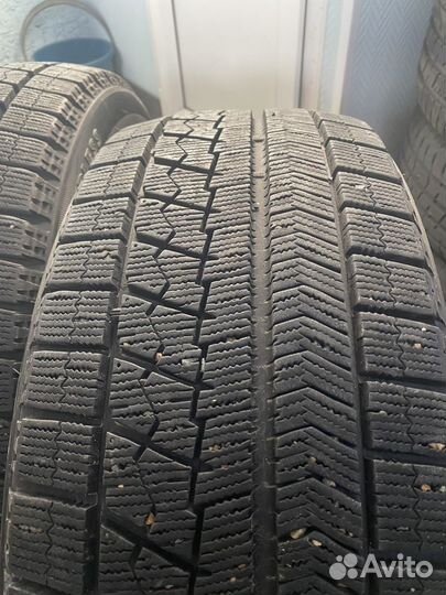 Bridgestone Blizzak VRX 205/50 R17 89S