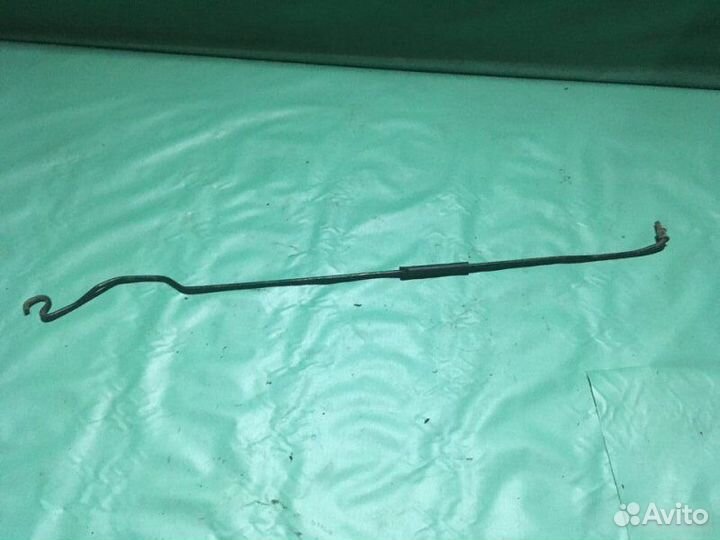 Упор капота Kia Shuma