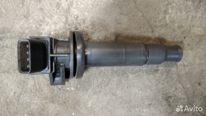 Катушка зажигания Toyota Avensis