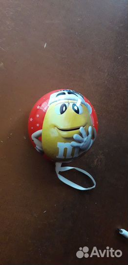 Подарочная игрушка без драже M&M's Шар. 8*4,5см