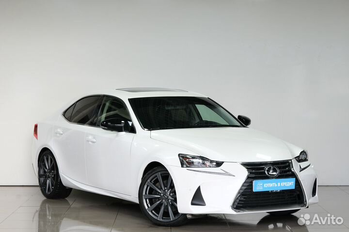 Lexus IS, 2018