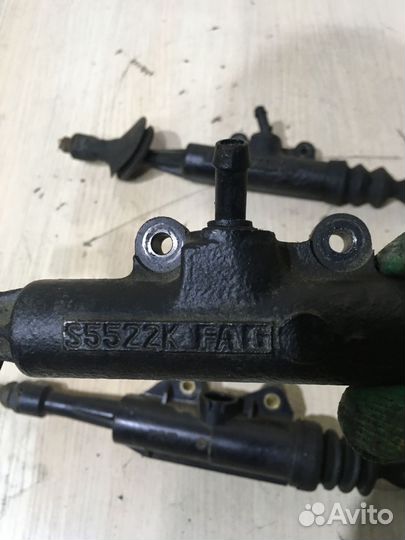 Цилиндр сцепления главный BMW 3 E36