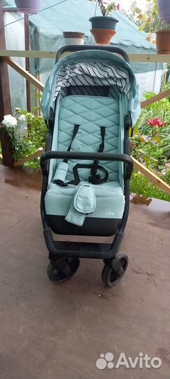 Прогулочная коляска mowbaby
