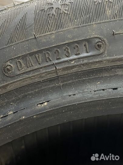 Dunlop SP Winter Ice02 205/60 R16