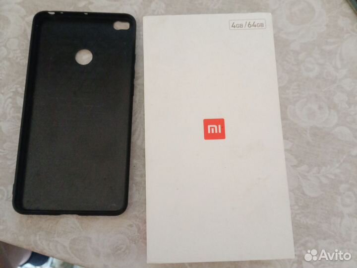 Xiaomi Mi Max 2, 4/64 ГБ
