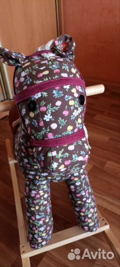 Лошадь качалка