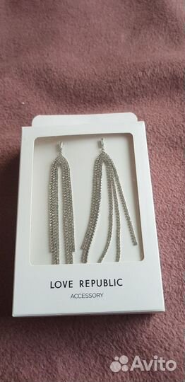 Серьги love republic