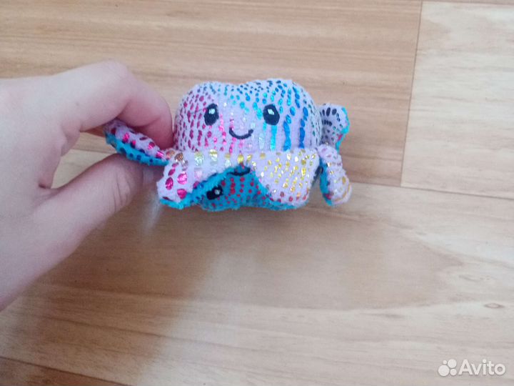 Игрушки маленькие