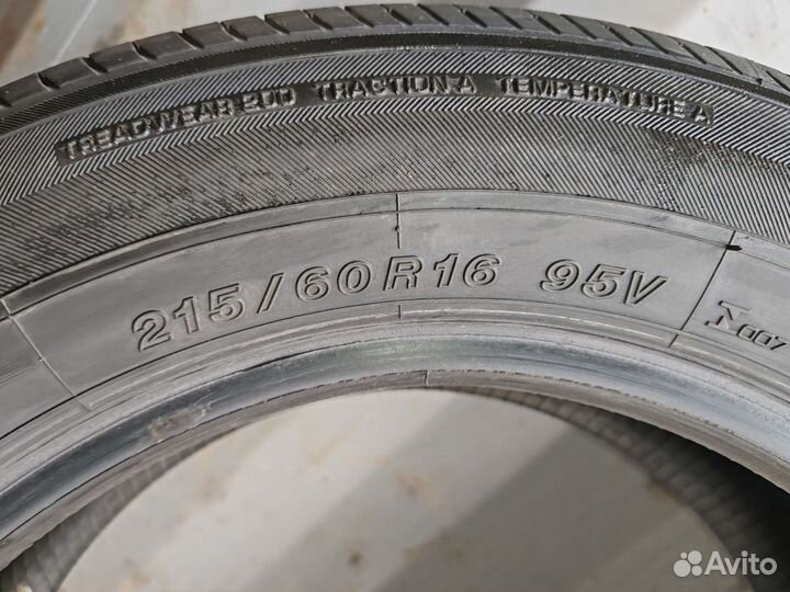 Yokohama dB Decibel E70 215/60 R16 95V