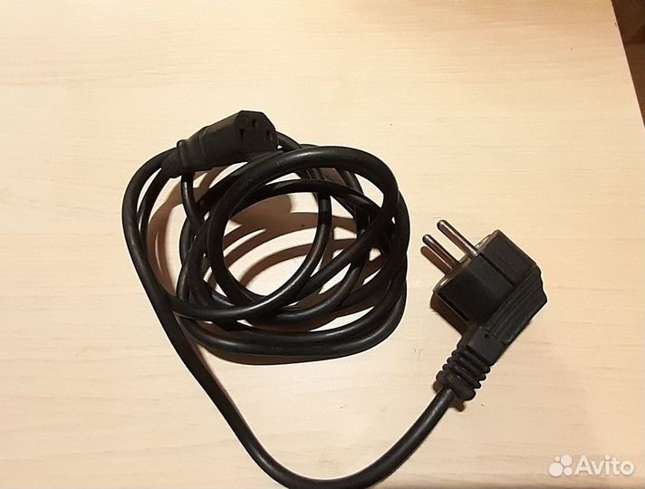 Кабель питания для компьютера и другой оргтехники