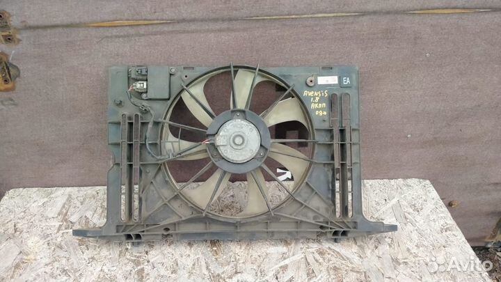 Вентилятор радиатора Toyota Avensis 3