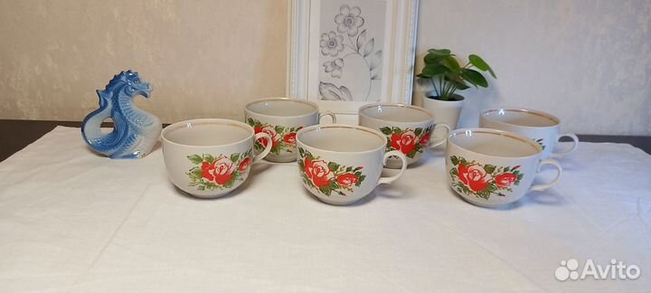 Чашки чайные из сервизов (винтаж) СССР 3 вида